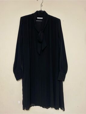 Long Sleeve Black Tie-Neck Shift Dress